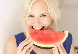 孕妇梦里吃瓜,瓜果飘香，孕育美好期待