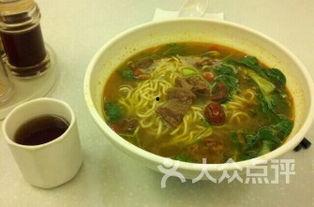 站在吃瓜其面的,吃瓜群众视角下的娱乐圈风云录